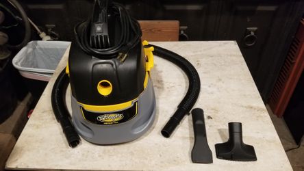 Stinger 2.5 Gal Mini Vacuum Wet Dry, Filter Bag, Hose, 2 nozzles