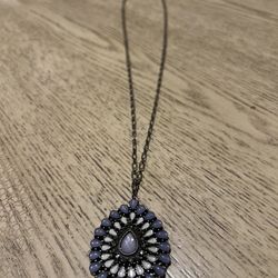 Francesca’s Boutique Long Blue Necklace 