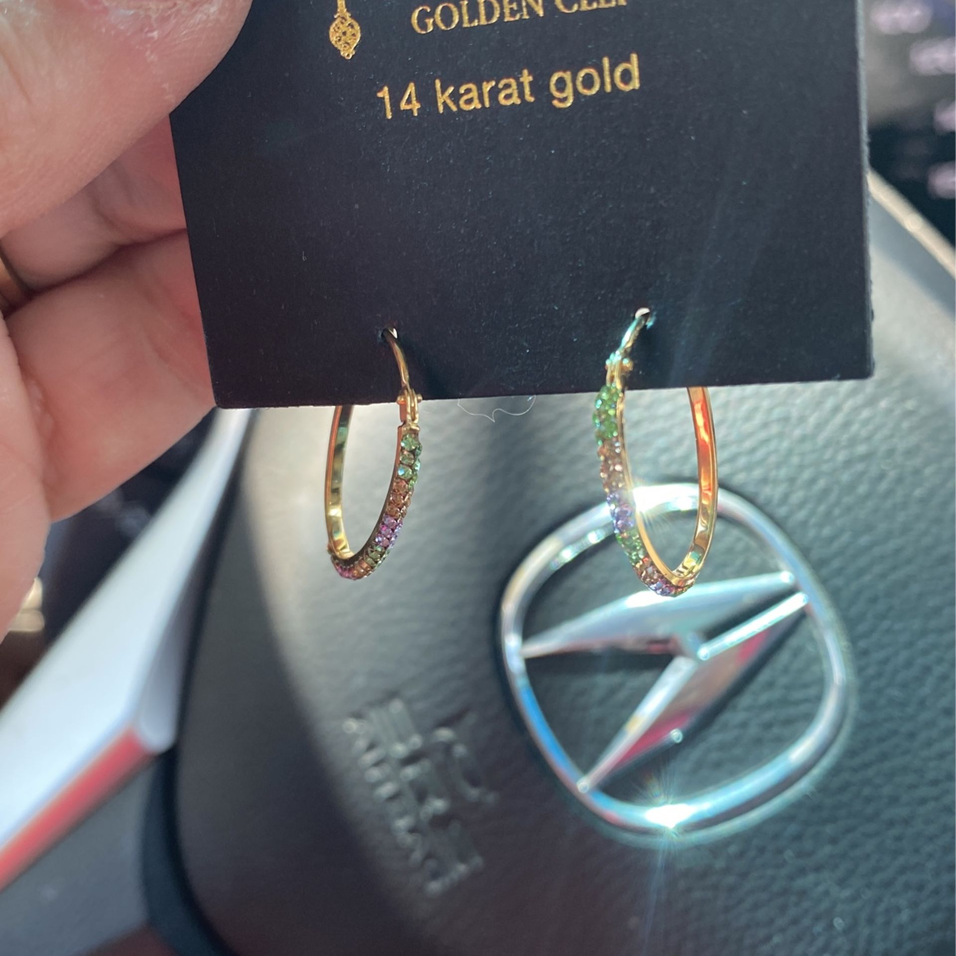 New Listing Beautiful Dainty Gold Earrings With Diamonds 