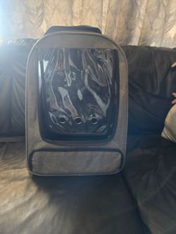 Bird/pet carrier backpack