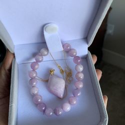 Genuine good quality and new Kunzite jewelry set 