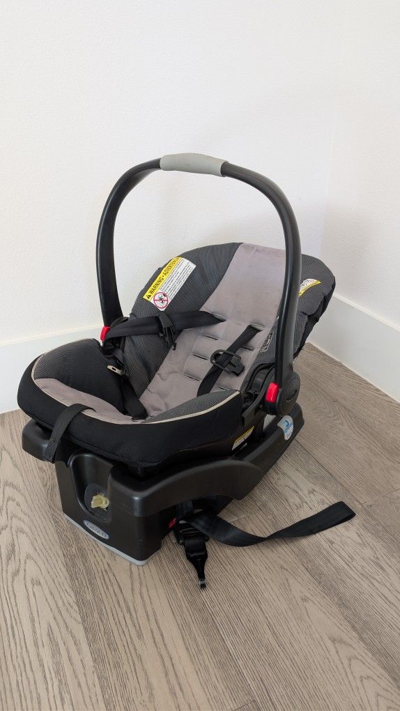 Car Seat with Base, Rear-Facing, GRACO