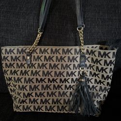 MK purse