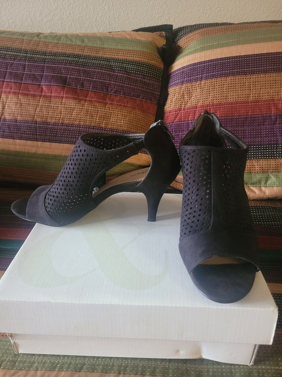 2 Pairs Of Heels