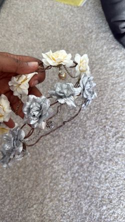 2 tiaras