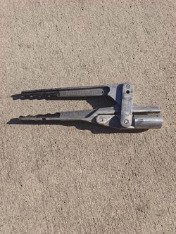 CTS poly tubing squeeze off crimper