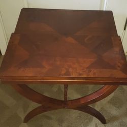 Expandable/Folding Top Wood Coffee/End/Side Table
