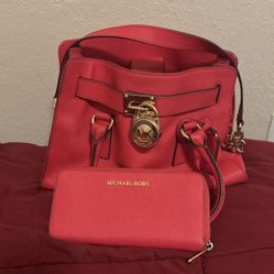 Michael Kors Purse/Wallet