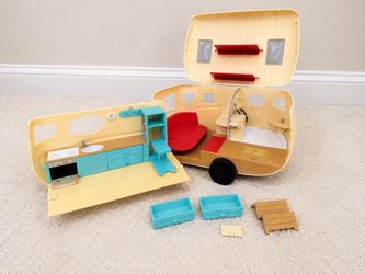 Calico Critters Caravan Family Camper