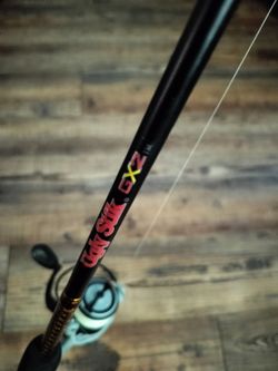 Ugly Stik GX2 + Bass Pro Shops Tourney Special Rod Bundle