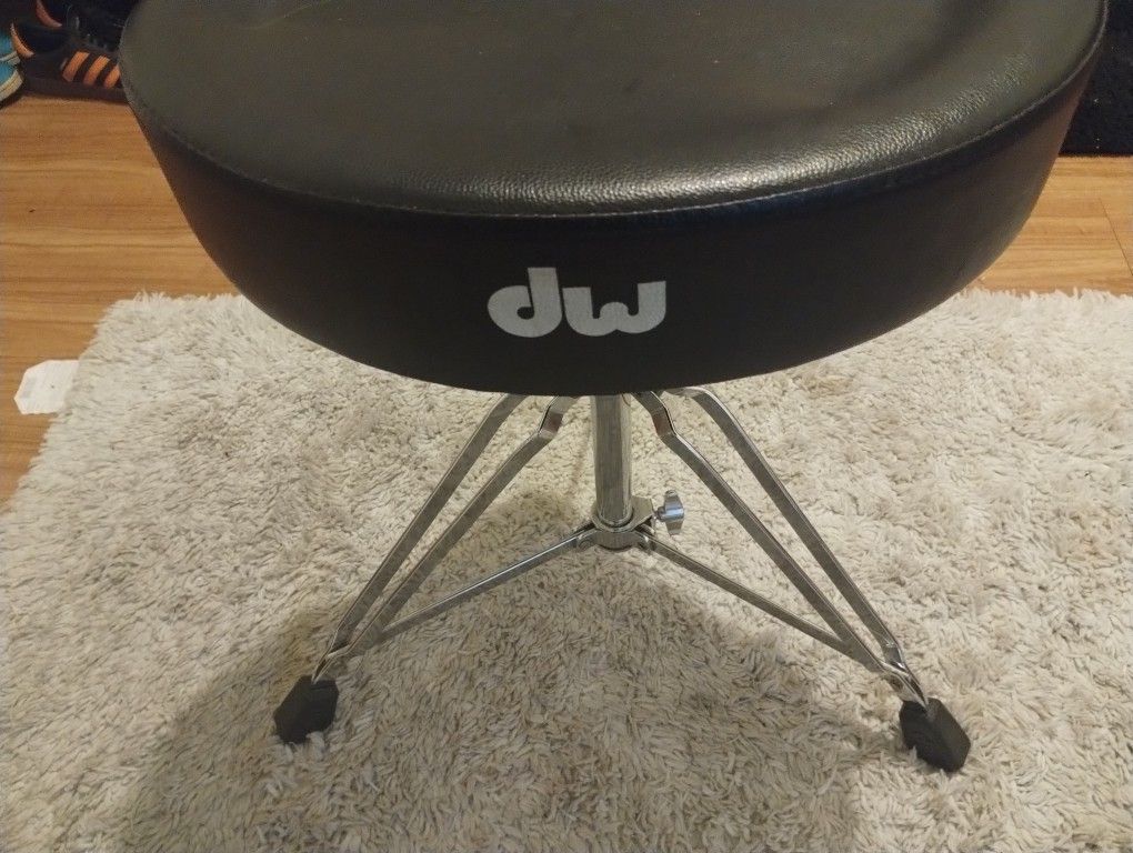 Drum Workshop Throne