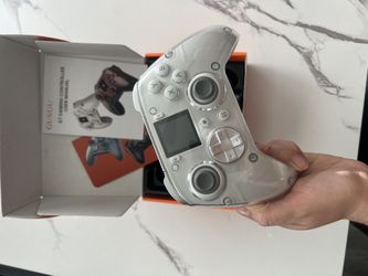 Wireless Gaming Controller