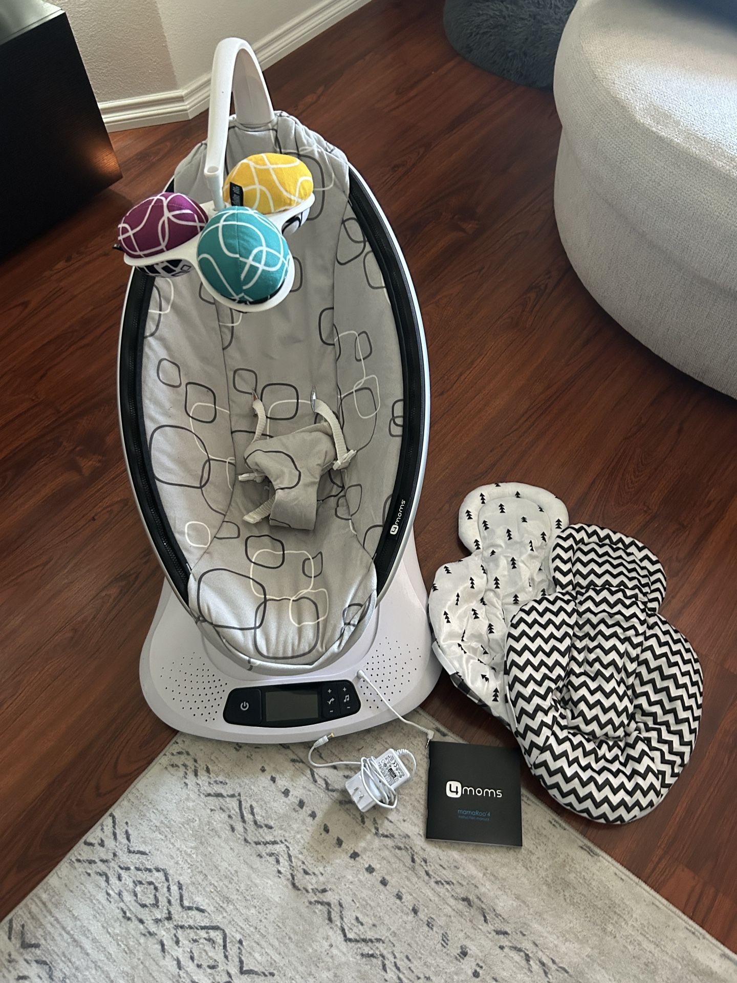 MamaRoo Swing