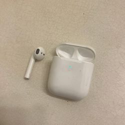 Apple AirPods 2nd Gen Missing One Pod