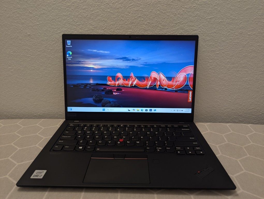 Lenovo ThinkPad X1 Carbon Gen 8 14.5" Laptop - Intel I7-10510U/16GB RAM/512GB SSD/Windows 11