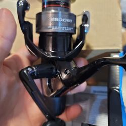 Shimano Catana 2500 RC REEL for Sale in Fort Lauderdale, FL - OfferUp