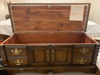 Lame Cedar Chest