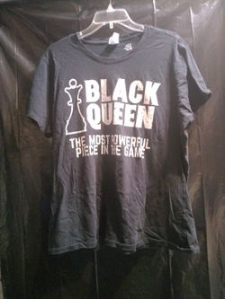 Women's Black Graphic T-SHIRT. Size XXL.