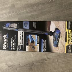 SHARK  Cordless Vaccume 