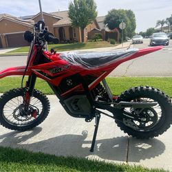 EM5 Electric Dirt Bike w/Light & Display, Off-Road Motorcycle 3000W 3 Speed Modes (Max 40MPH) 48V