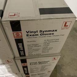 Vinyl Synmax Exam Gloves