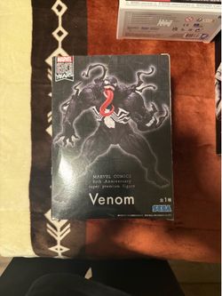 Venom statue