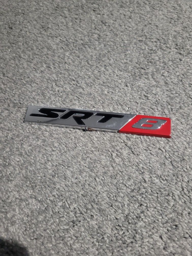 SRT8 JEEP CHARGER DURANGO 300 CHALLENGER MAGNUM Decal Emblem CHROME