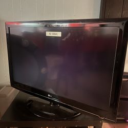 LG 42LG50-UG  42-inch LCD HDTV Monitor Display. 42 Inch Tv With Stand Included 
