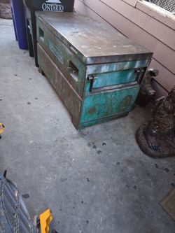 Caja de metal