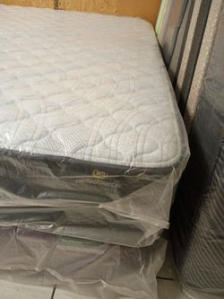 🥳🥳🥳 $499 Cali king available $499 🥳🥳🥳
