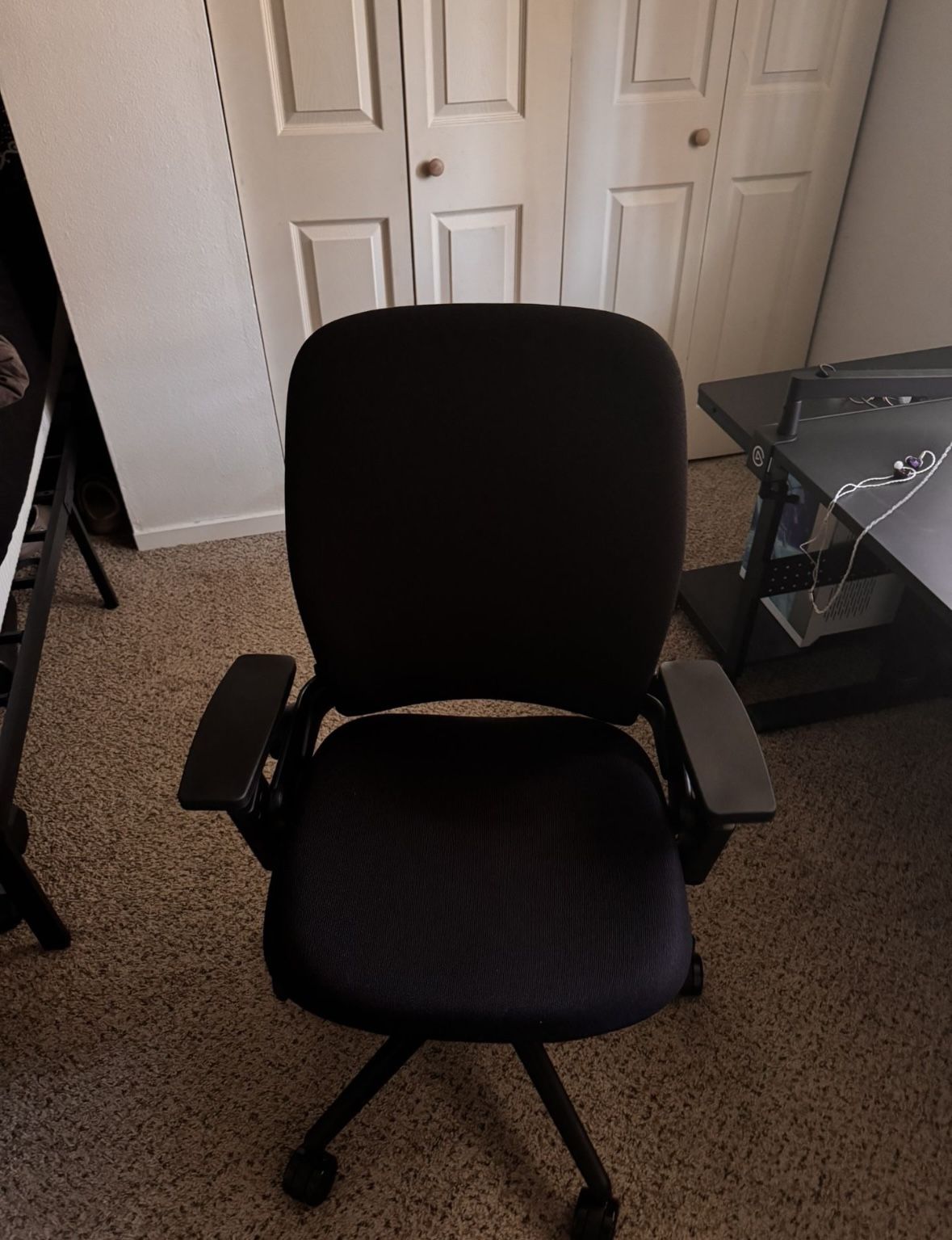 Steelcase Leap V2