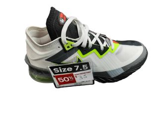 Nike Cv7562-100 White