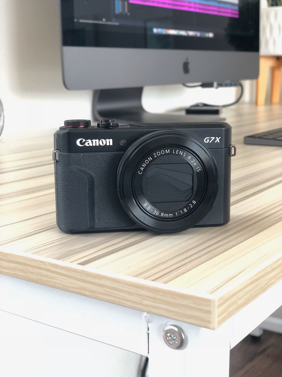 Canon G7x Mark II