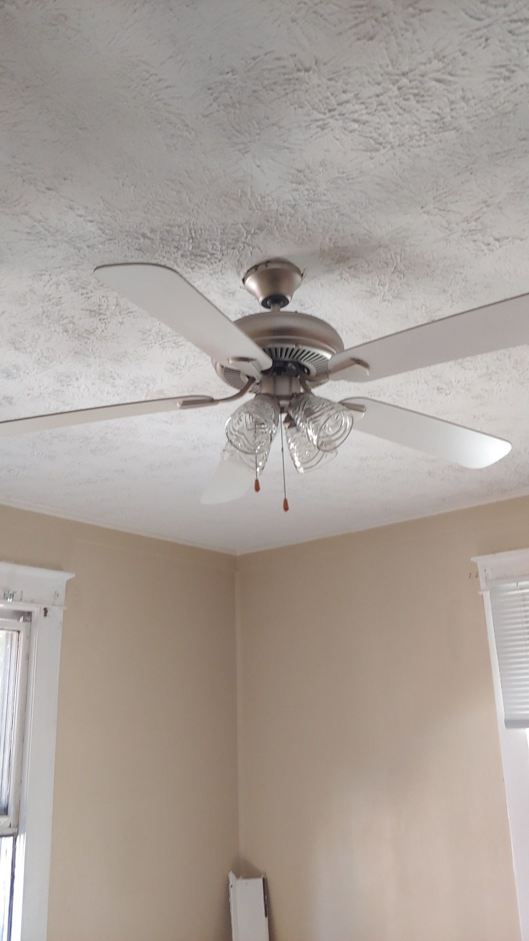 Celing fan