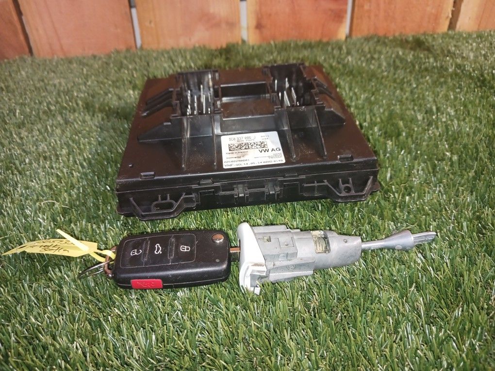 Volkswagen VW jetta CCM Comfort control Module fob key door lock 10-18