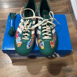 Brand New - Size 6 Adidas