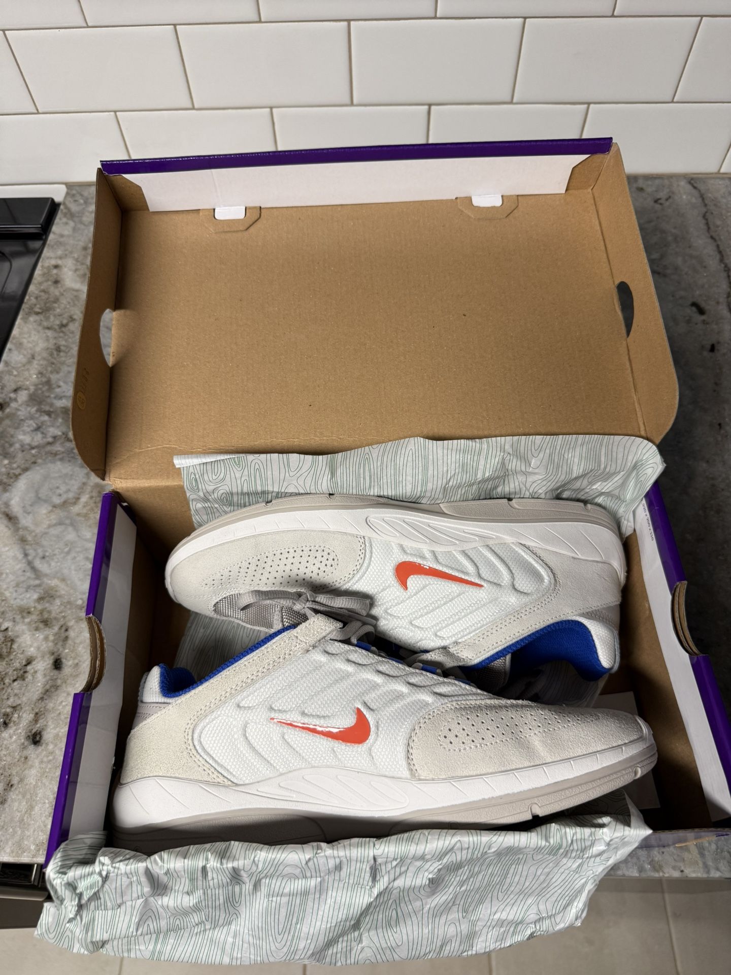 Nike Vertebrae 9.5