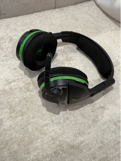 Turtle Beach Stealth 600 Gen 2 Wireless Gaming Headset Xbox Black Green