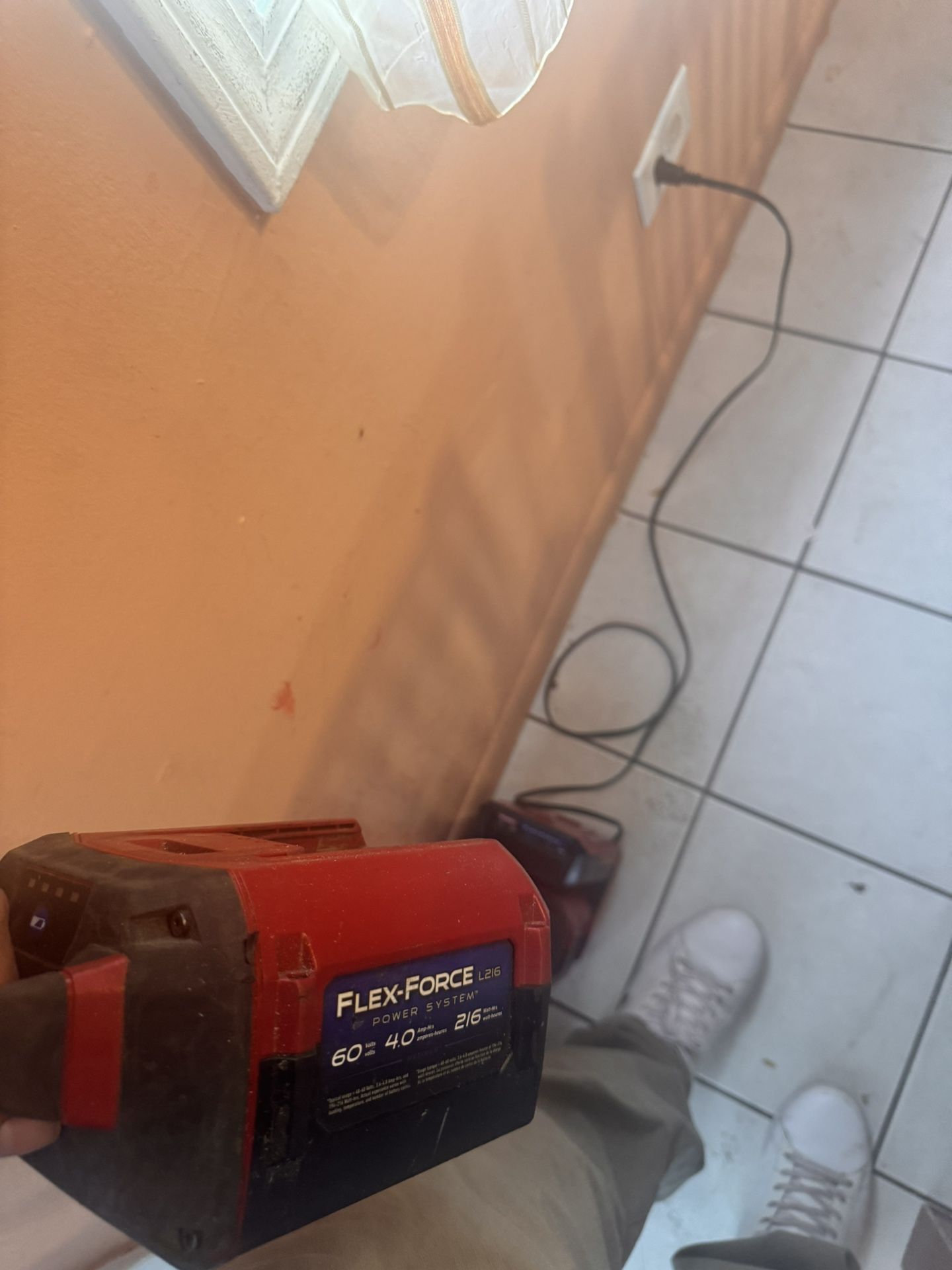 Toro batteries And Leaf Blower