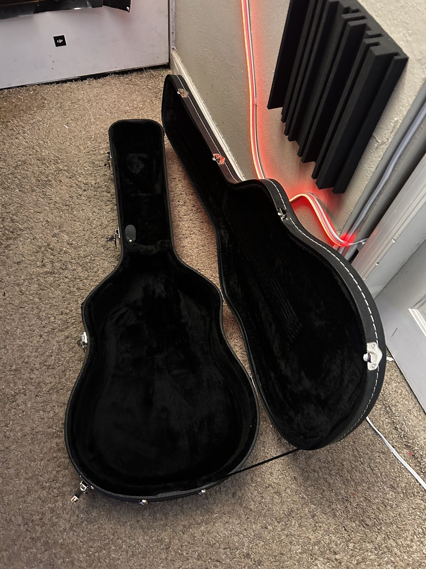Guitar case