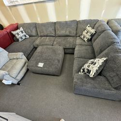 Brand new Sectional-In Stock-We Can Deliver