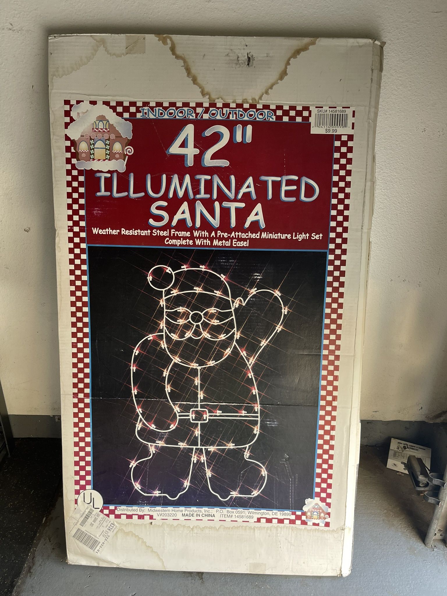 Outdoor Christmas Decoration, 42’ Illuminated Santa Claus.