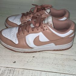 Nikes 