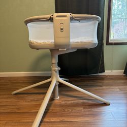 Halo Bassinet Swivel Sleeper 2.0
