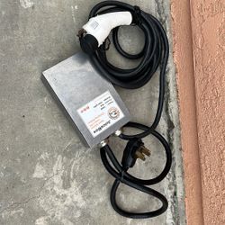 Electric vehicle charger