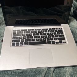 Apple MacBook Pro Laptop 