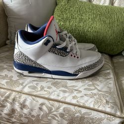 Air Jordan Retro 3 True Blue Size 10.5