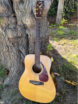 Yamaha FX-335 Acoustic-Electric Guitar
