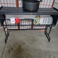 Dish Rack  In  Great Condition 42x33 