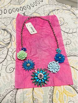 Women’s Necklace For Sale